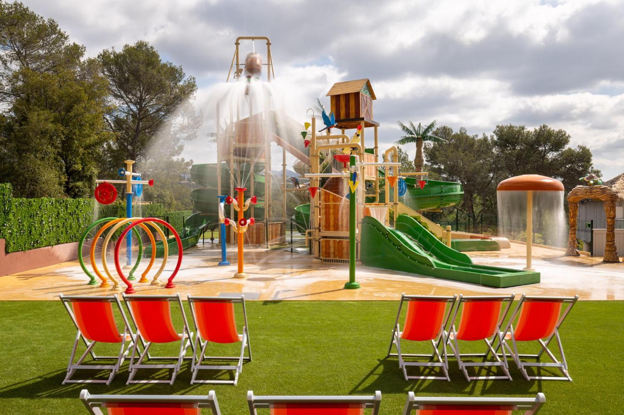 Frantheor Frejus 5 Etoiles Hotel Exterior photo