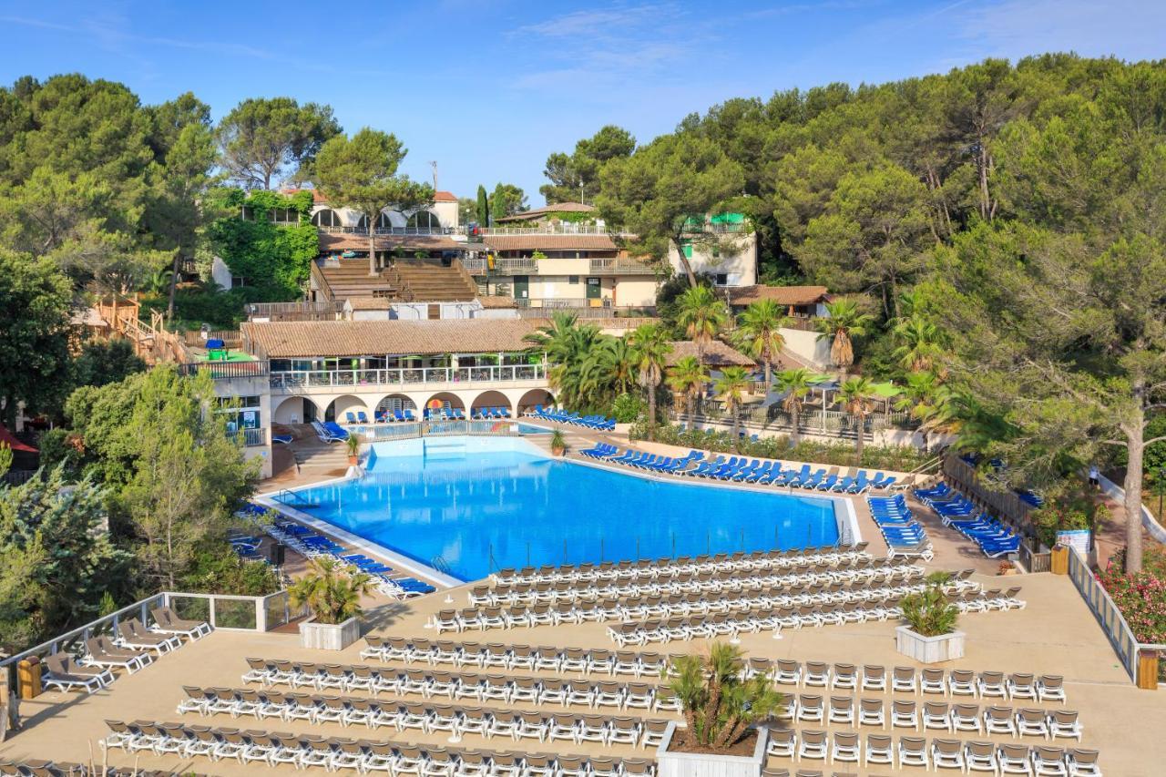 Frantheor Frejus 5 Etoiles Hotel Exterior photo